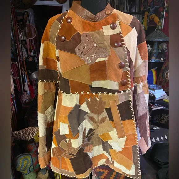 FABULOUS VTG Suede & Leather🍁Patchwork Cape! OS - Picture 1 of 5